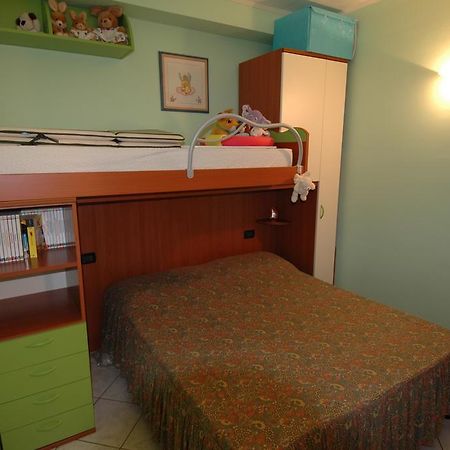 סירמיונה Appartamento Alle Magnolie מראה חיצוני תמונה