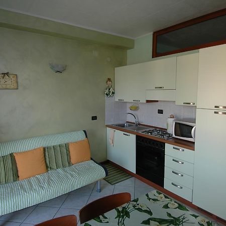 סירמיונה Appartamento Alle Magnolie מראה חיצוני תמונה