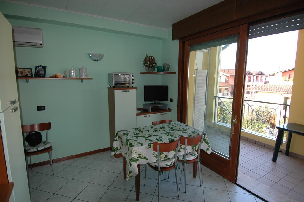 סירמיונה Appartamento Alle Magnolie מראה חיצוני תמונה